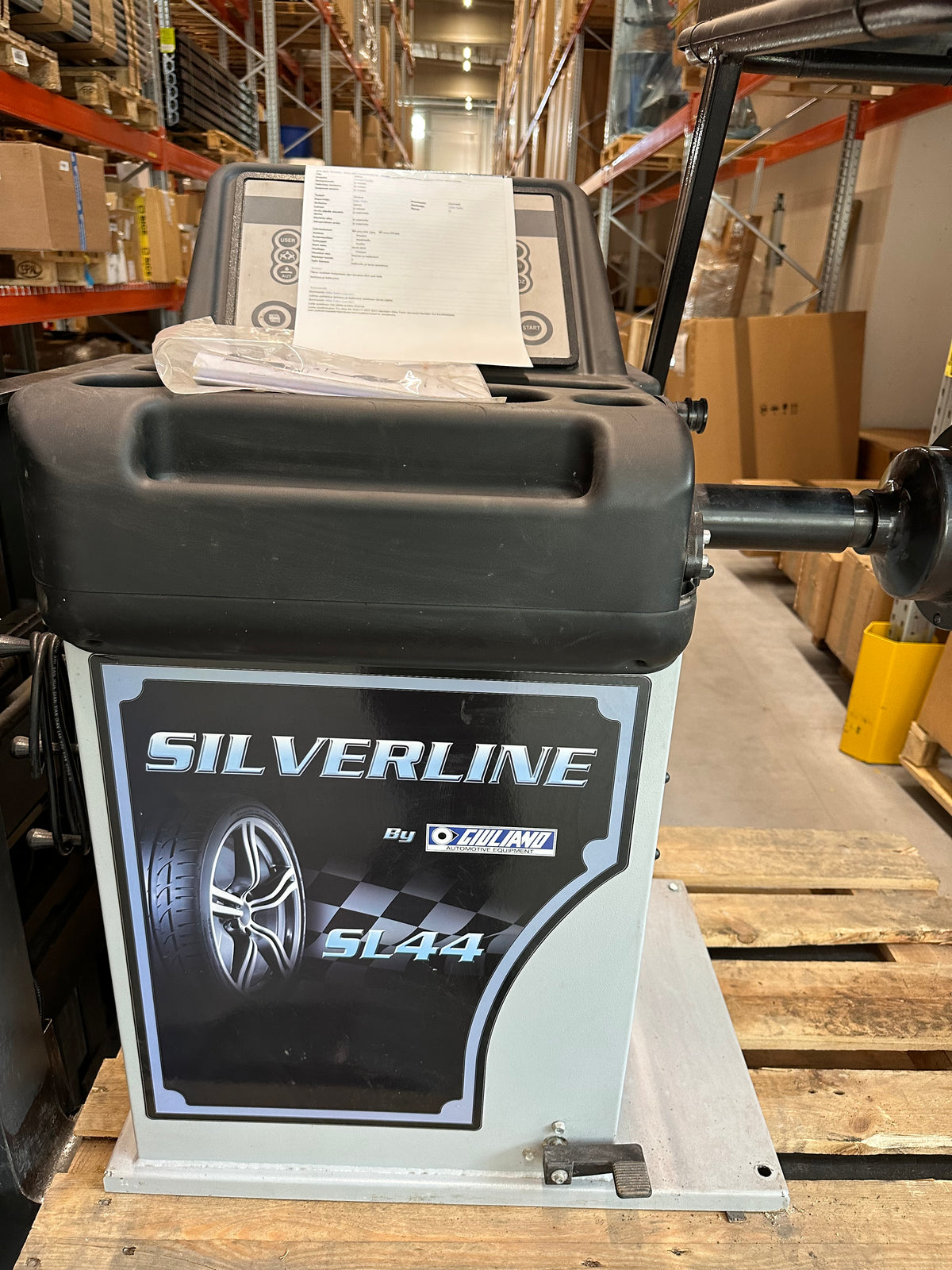 Käytetty Giuliano Silverline SL44 tasapainoituskone vm.2019